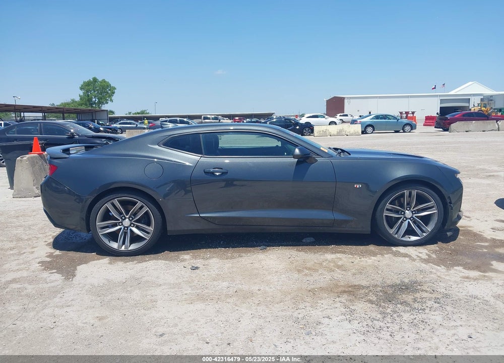 2016 CHEVROLET CAMARO VIN: 1G1FH1R71G0160612