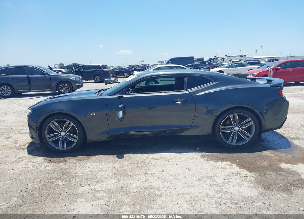 2016 CHEVROLET CAMARO VIN: 1G1FH1R71G0160612