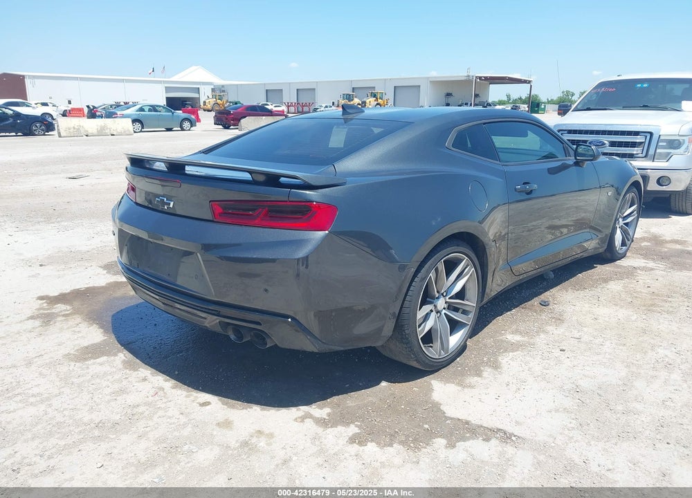 2016 CHEVROLET CAMARO VIN: 1G1FH1R71G0160612