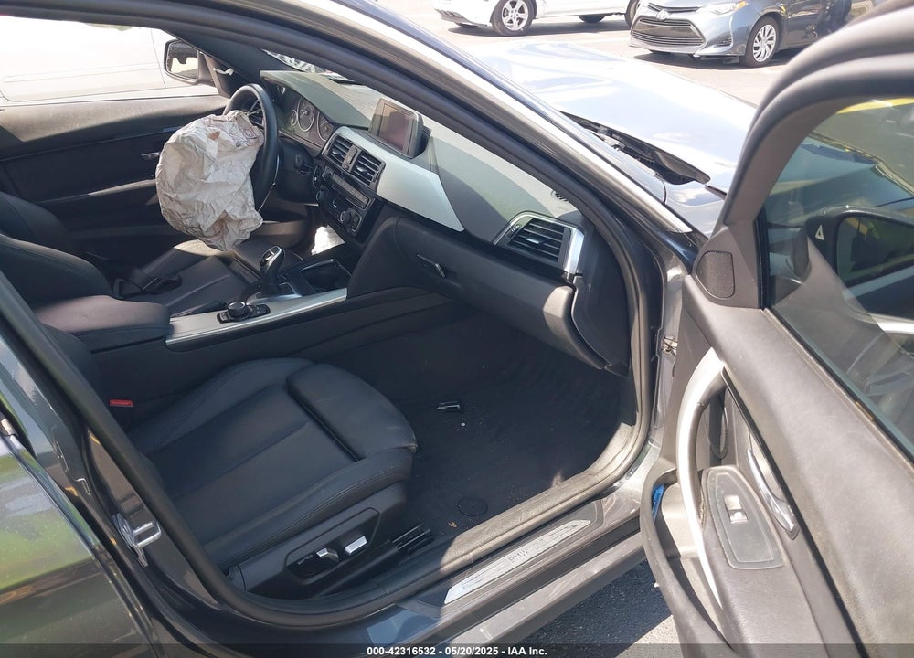 2018 BMW 330I VIN: WBA8B9G56JNU98211