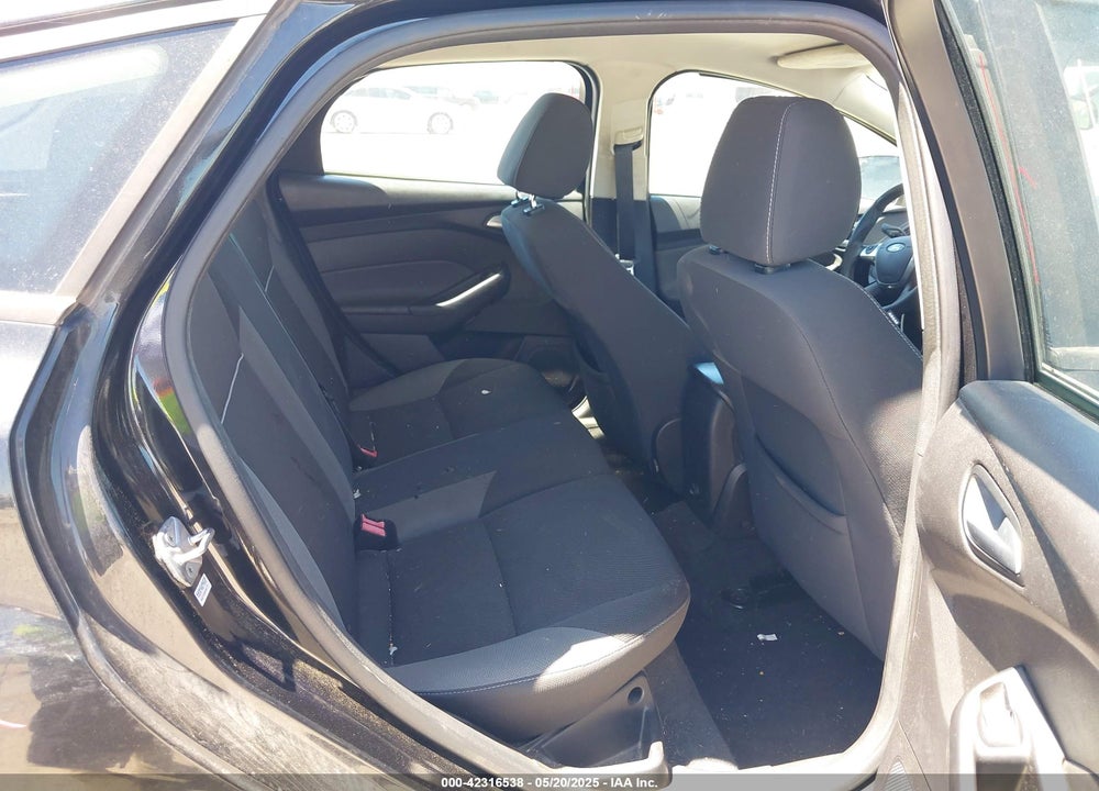 2014 FORD FOCUS VIN: 1FADP3K26EL199239