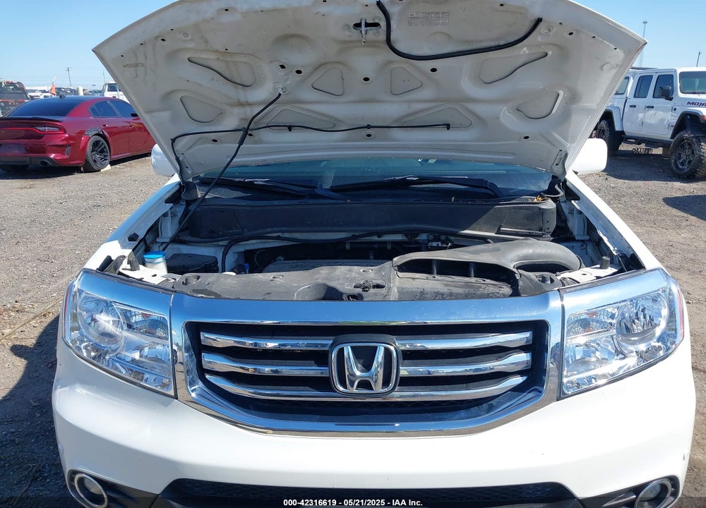 2014 HONDA PILOT VIN: 5FNYF4H96EB008513