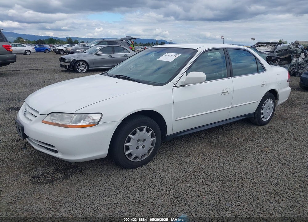 2001 HONDA ACCORD 2.3 LX VIN: 1HGCG564X1A030474
