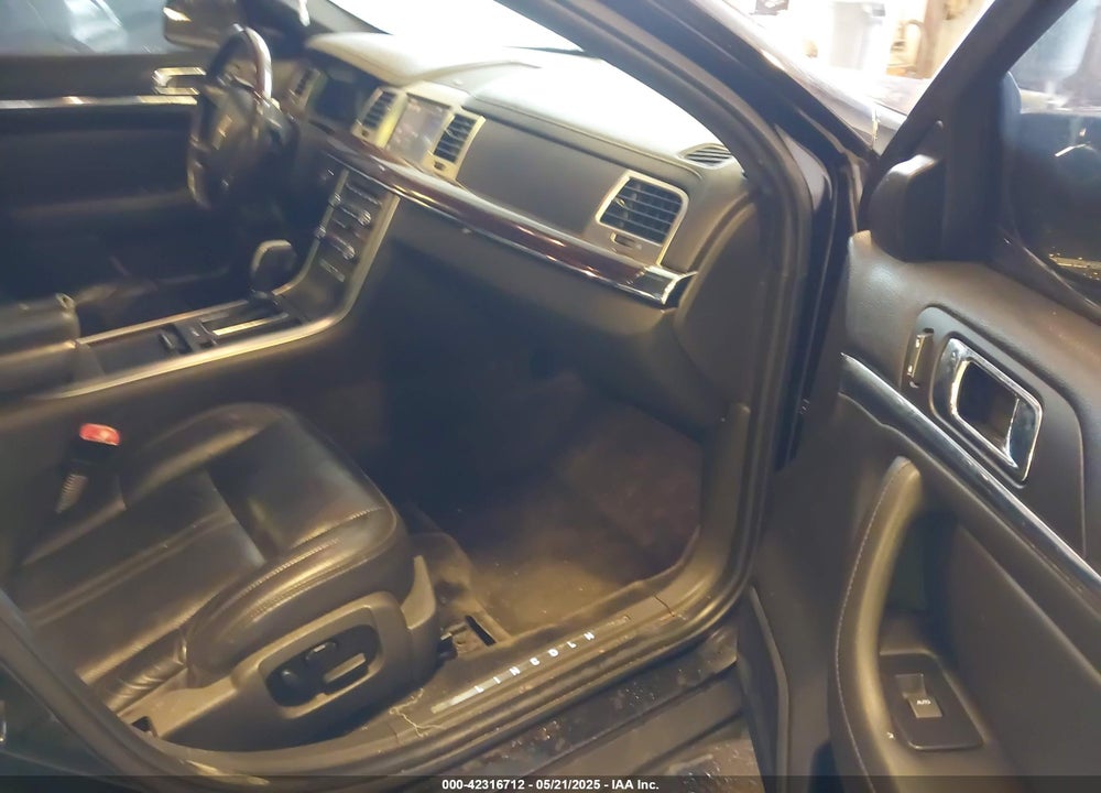 2012 LINCOLN MKS VIN: 1LNHL9FTXCG802420