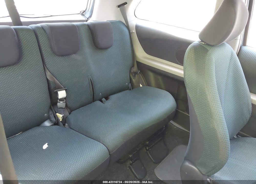 2008 TOYOTA YARIS VIN: JTDJT903885205316