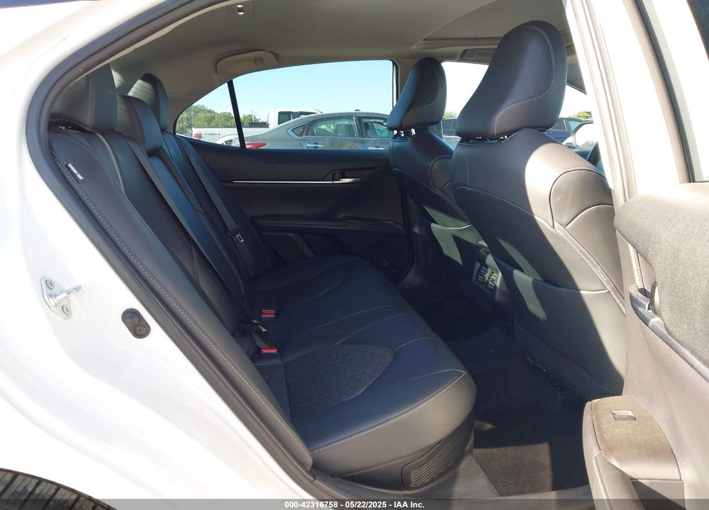 2021 TOYOTA CAMRY VIN: 4T1K31AK4MU024933