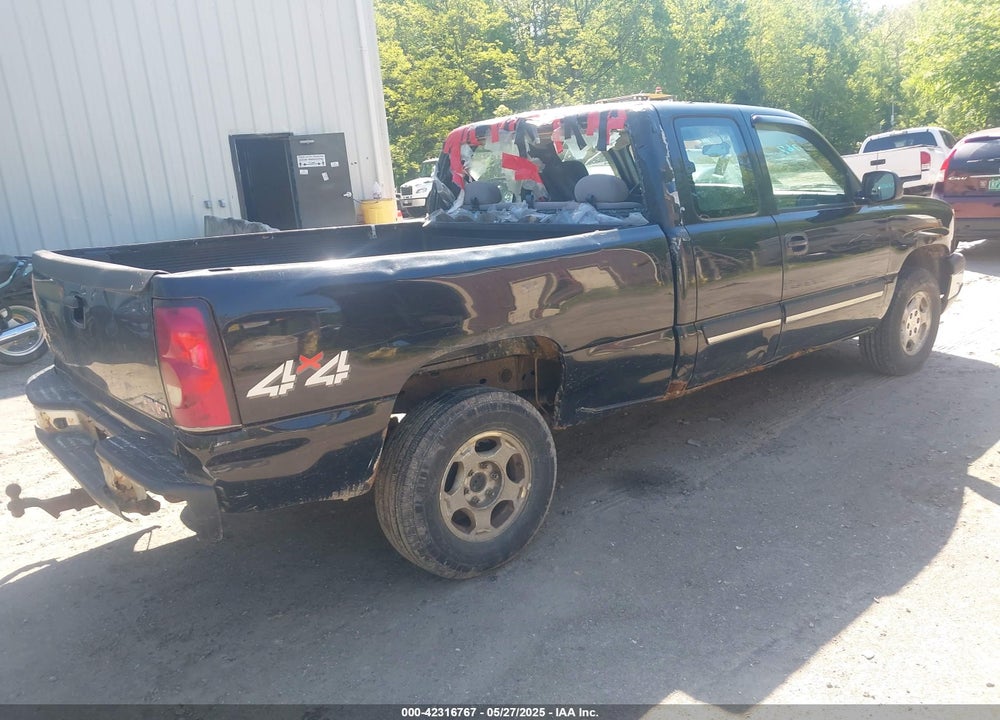 2004 CHEVROLET SILVERADO 1500 LS VIN: 2GCEK19T141386702