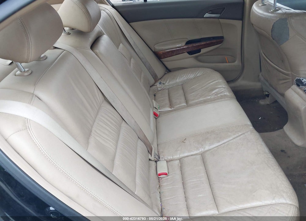 2008 HONDA ACCORD VIN: JHMCP26868C076719