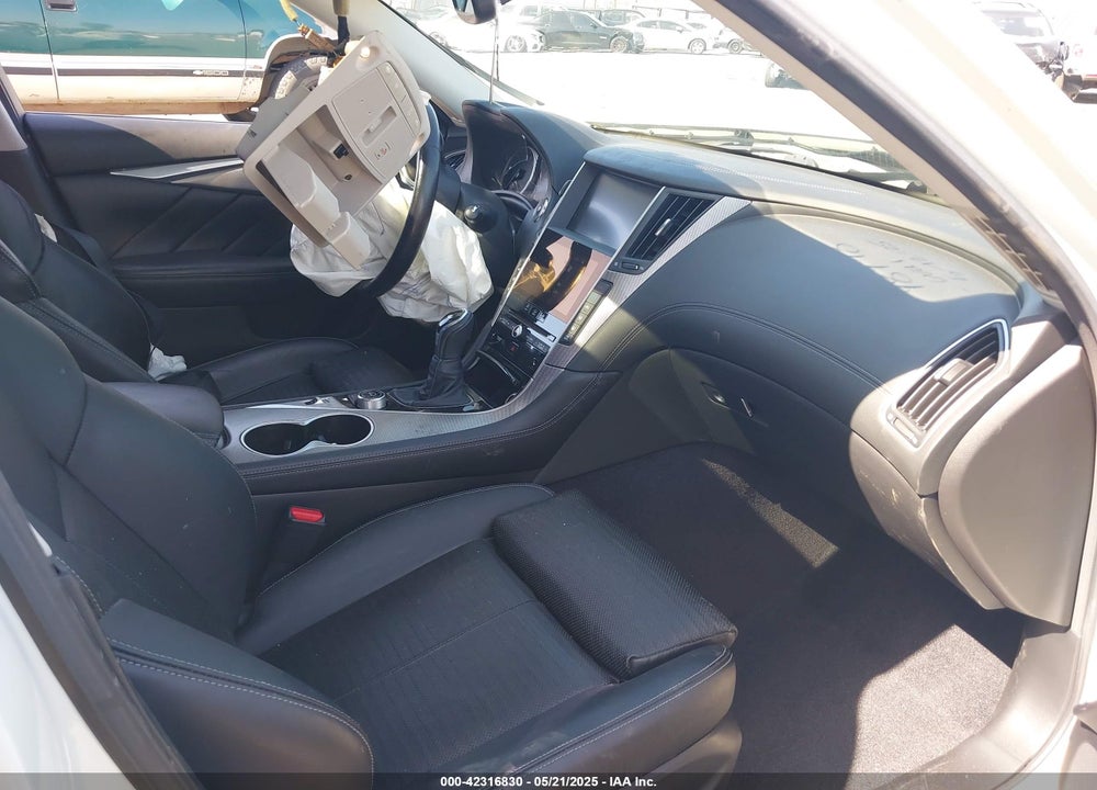 2018 INFINITI Q50 VIN: JN1EV7APXJM357078