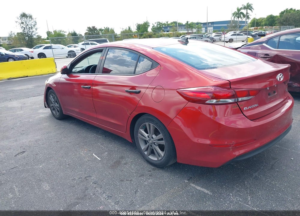 2017 HYUNDAI ELANTRA SE VIN: 5NPD84LF5HH010183