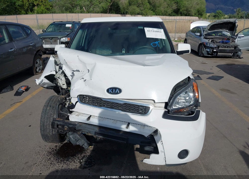 2011 KIA SOUL VIN: KNDJT2A25B7279172