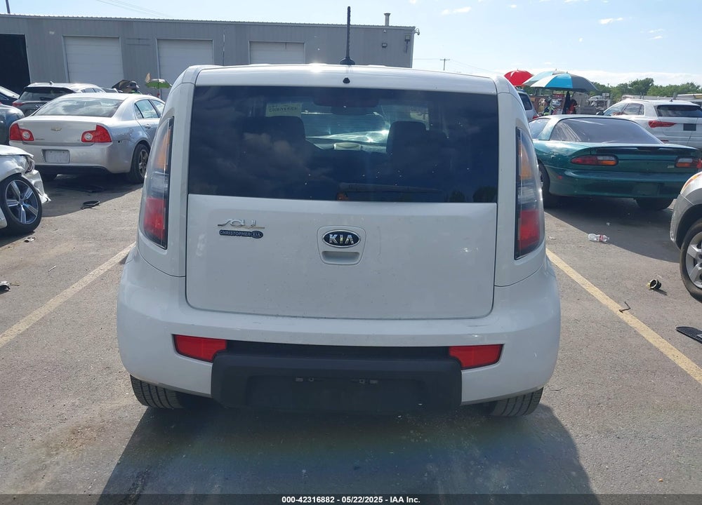 2011 KIA SOUL VIN: KNDJT2A25B7279172
