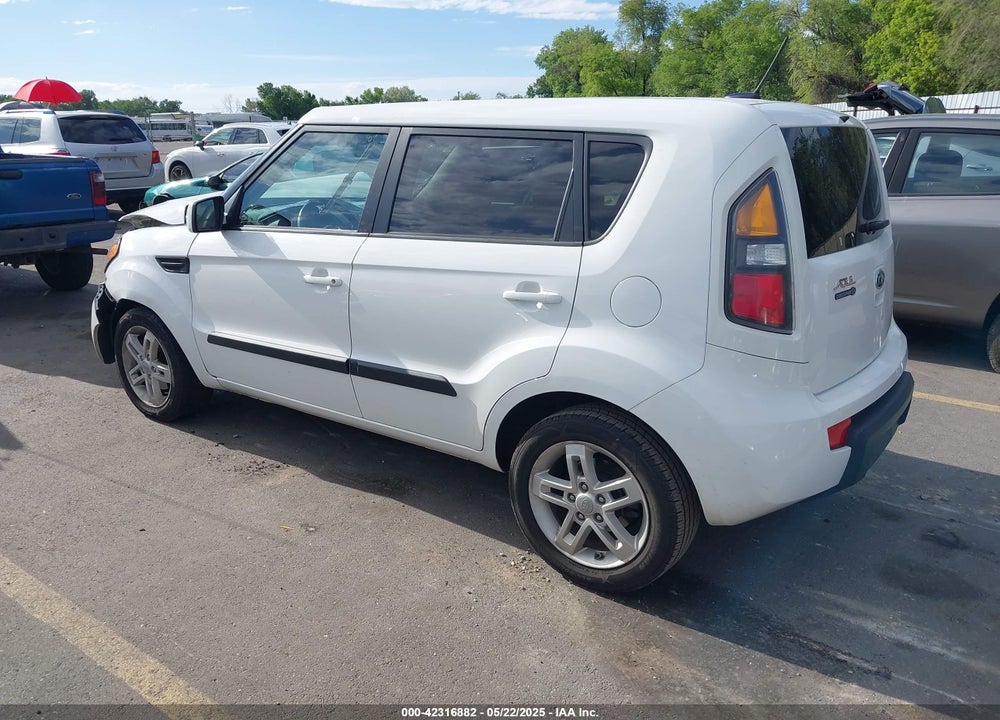 2011 KIA SOUL VIN: KNDJT2A25B7279172