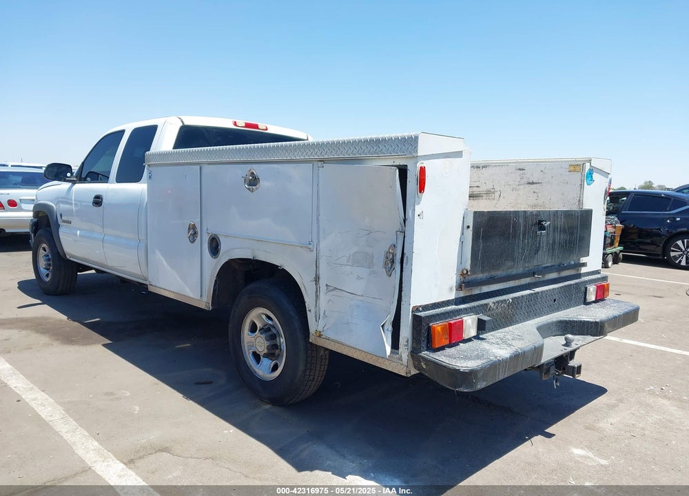 2003 CHEVROLET SILVERADO 2500HD VIN: 1GCHC29U93E354781