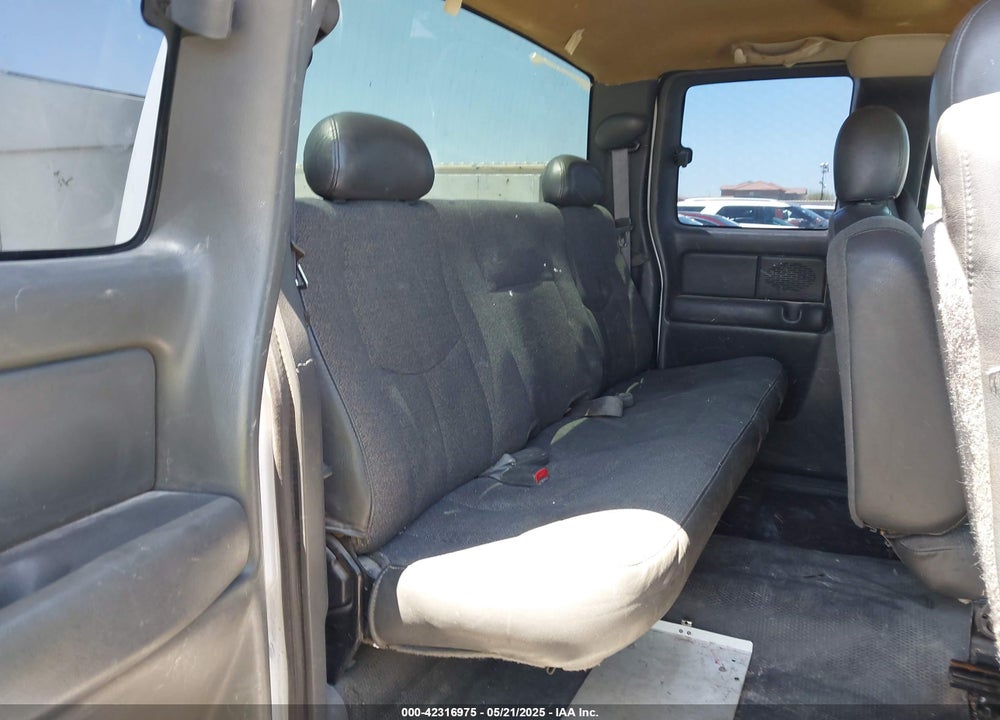 2003 CHEVROLET SILVERADO 2500HD VIN: 1GCHC29U93E354781