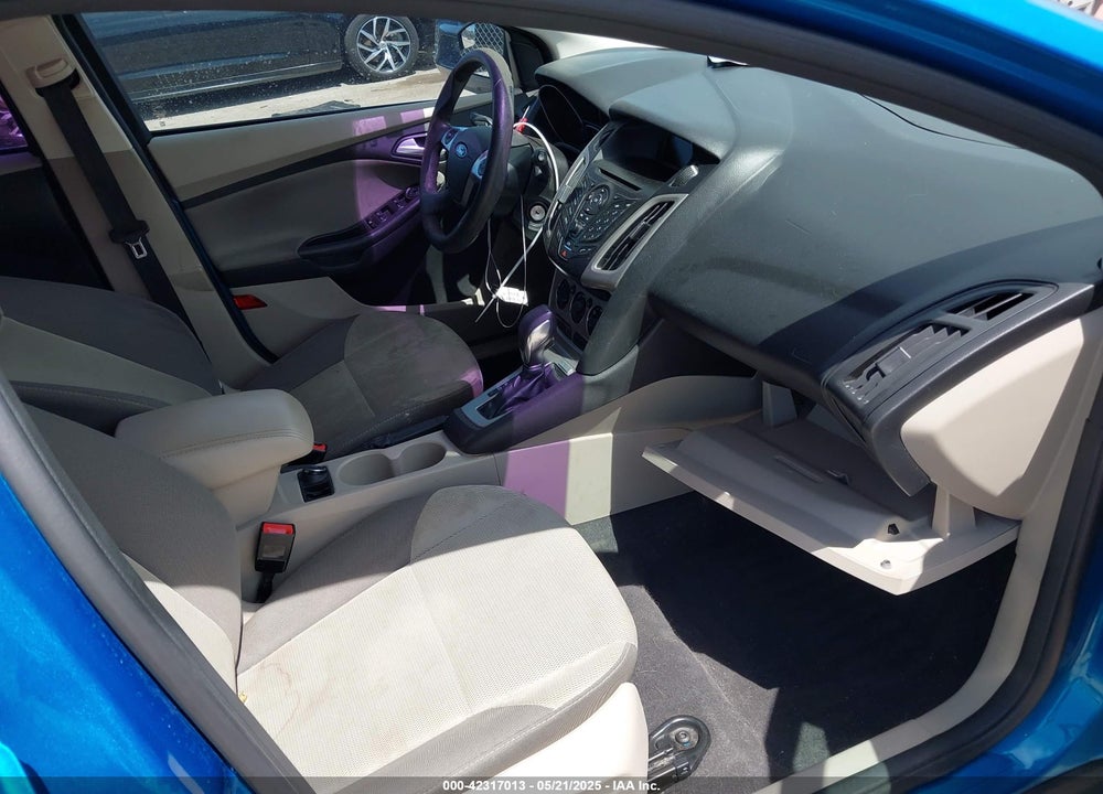 2014 FORD FOCUS VIN: 1FADP3K25EL196543
