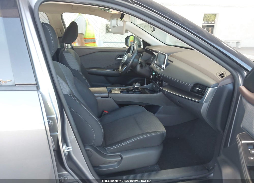2021 NISSAN ROGUE SV FWD VIN: 5N1AT3BA1MC713833