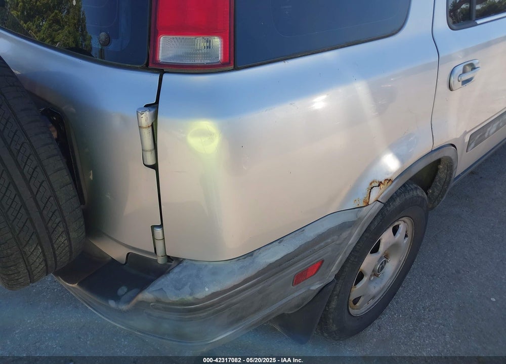 1999 HONDA CR-V EX VIN: JHLRD1869XC030376