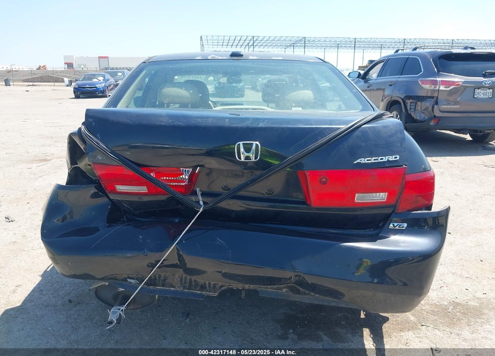 2005 HONDA ACCORD 3.0 EX VIN: 1HGCM66805A055052