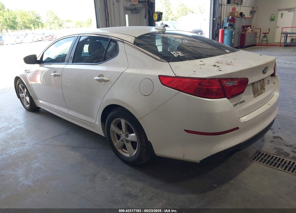 2015 KIA OPTIMA VIN: KNAGM4A79F5528215