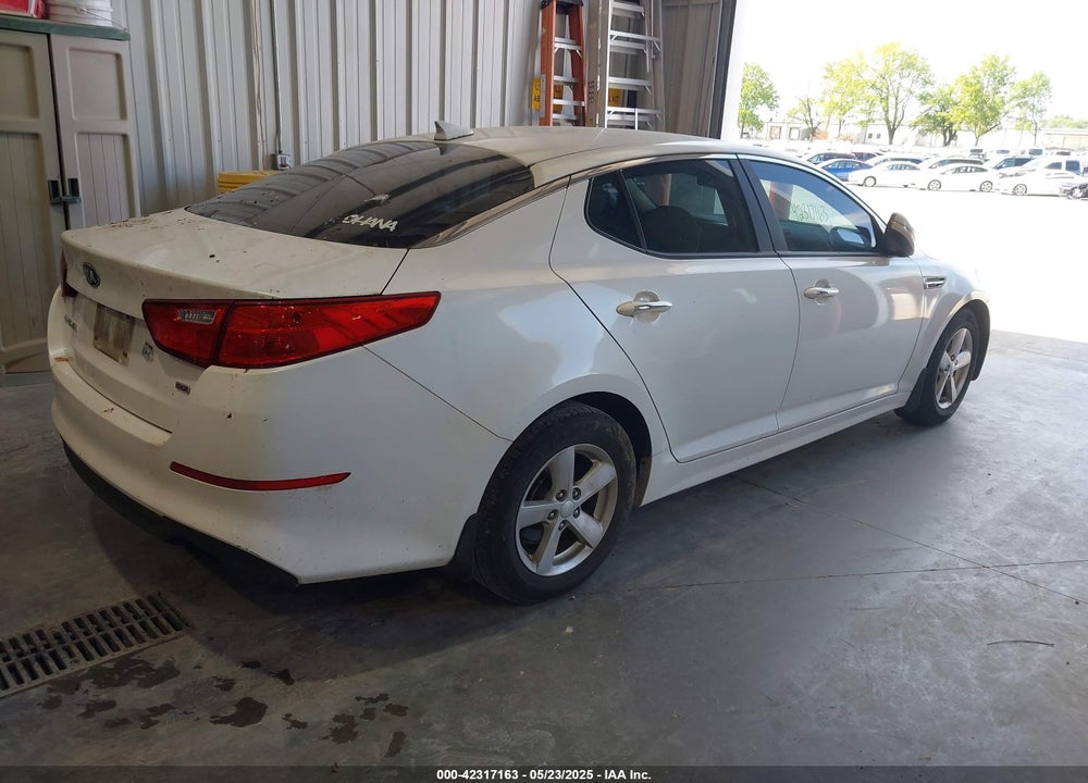 2015 KIA OPTIMA VIN: KNAGM4A79F5528215