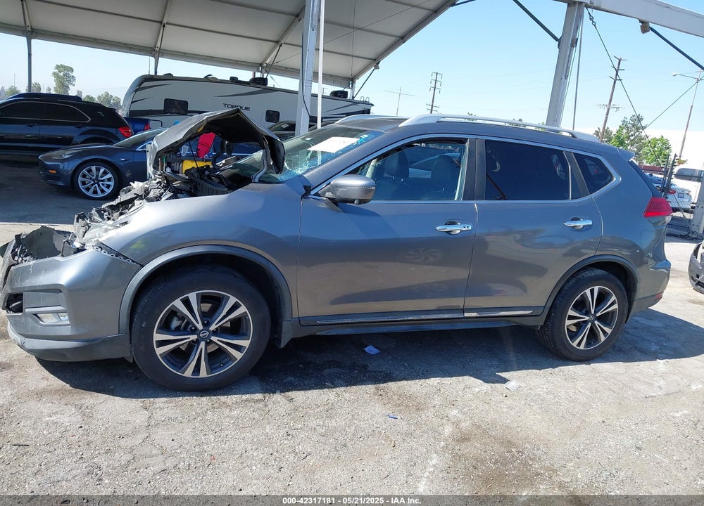 2017 NISSAN ROGUE VIN: JN8AT2MV9HW263307