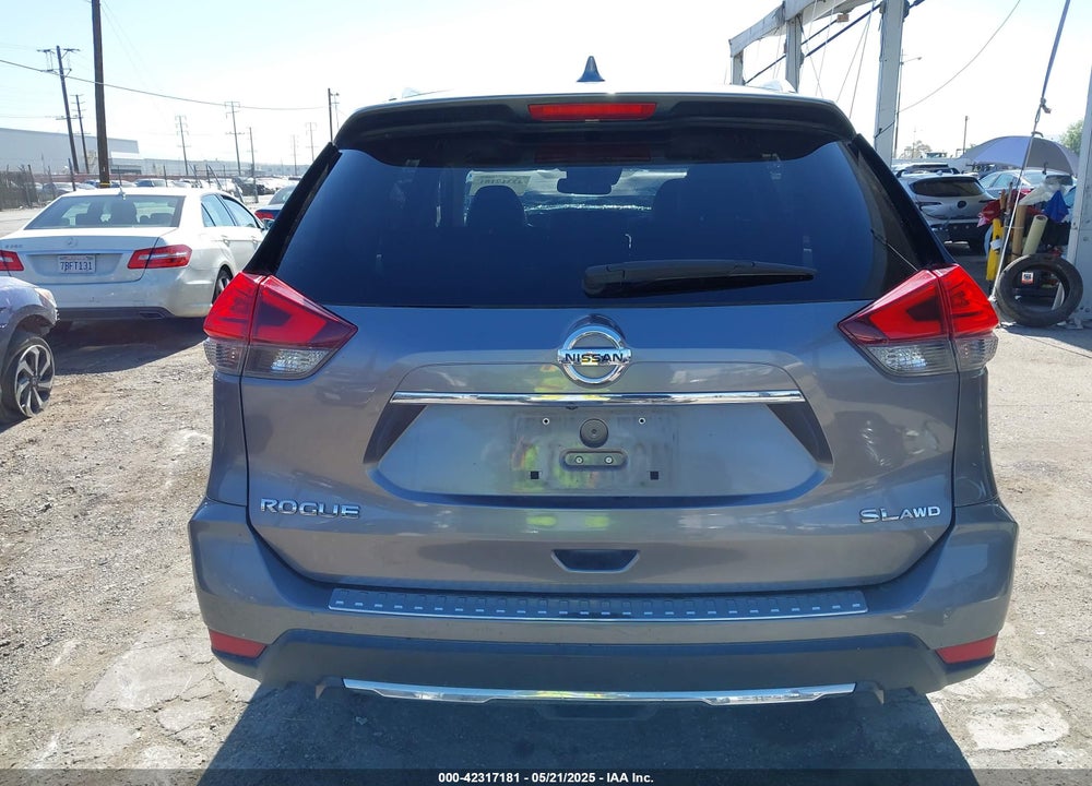 2017 NISSAN ROGUE VIN: JN8AT2MV9HW263307