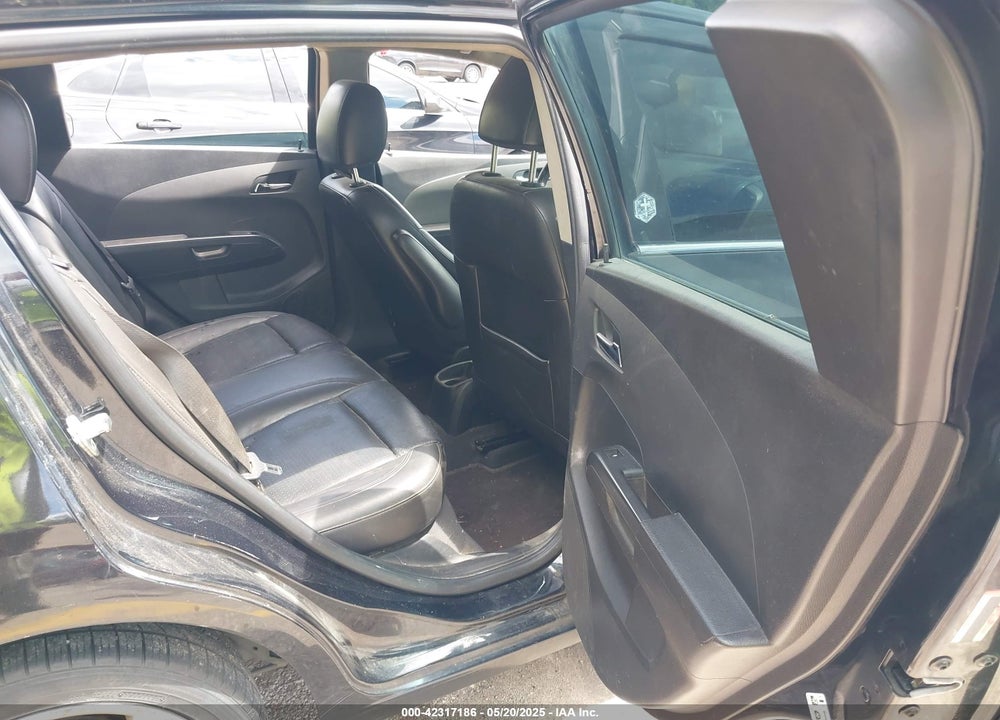 2015 CHEVROLET SONIC VIN: 1G1JE6SB4F4125150