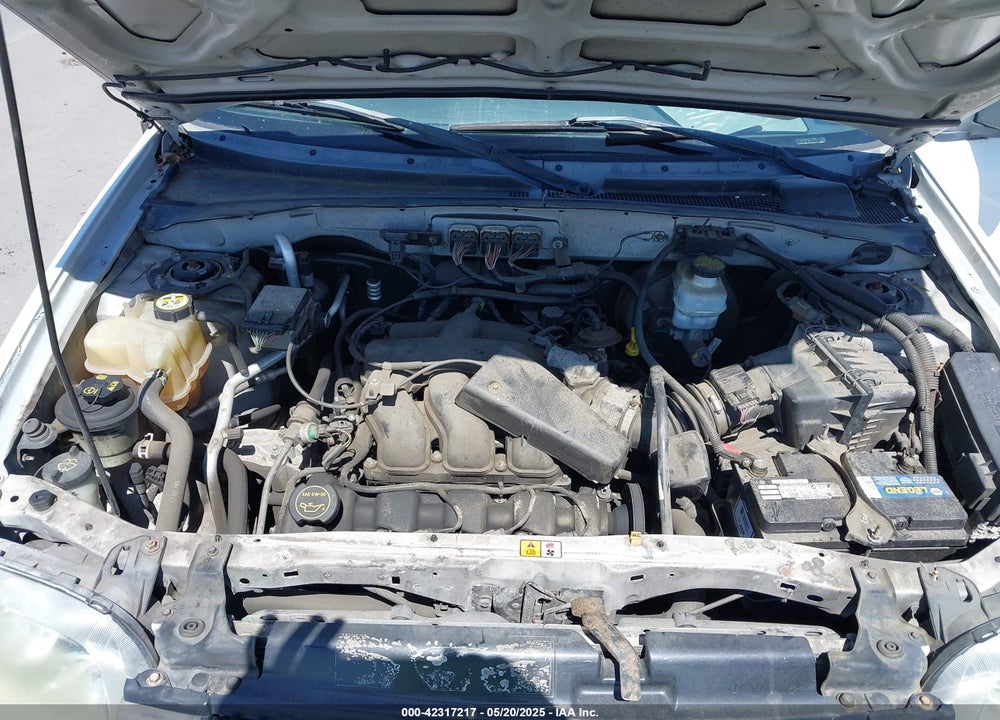 2006 FORD ESCAPE VIN: 1FMCU03166KC27627