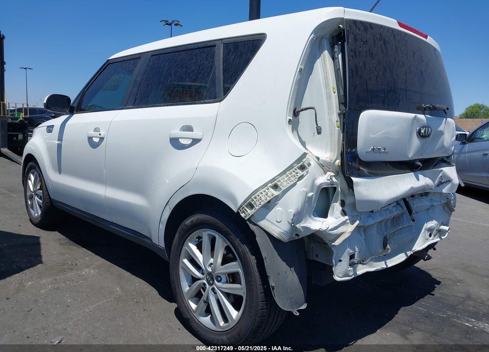 2018 KIA SOUL VIN: KNDJP3A50J7577616