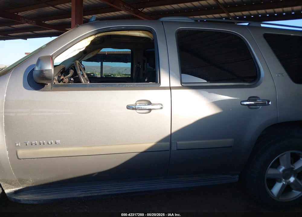 2007 CHEVROLET TAHOE VIN: 1GNFK13057J393818