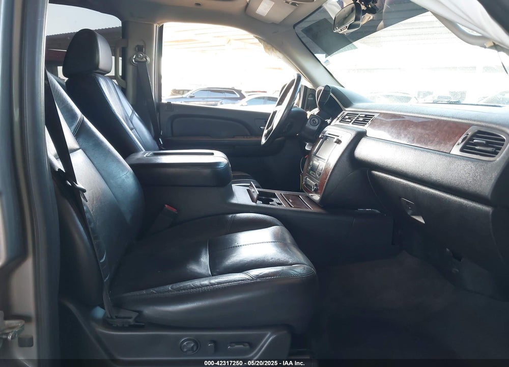 2007 CHEVROLET TAHOE VIN: 1GNFK13057J393818