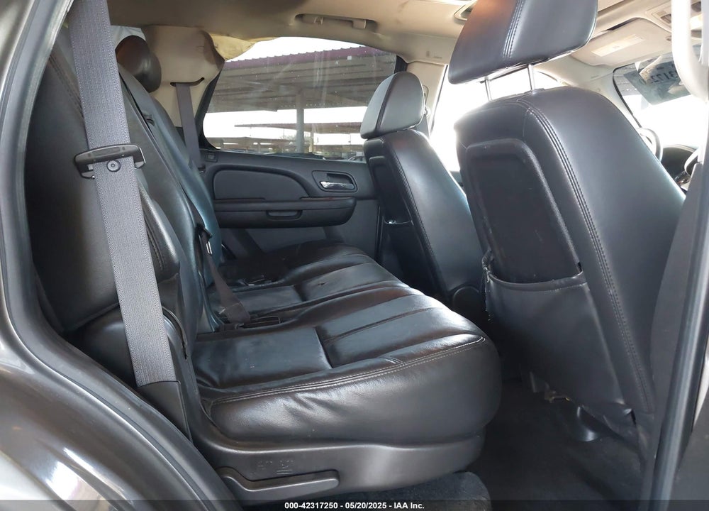 2007 CHEVROLET TAHOE VIN: 1GNFK13057J393818