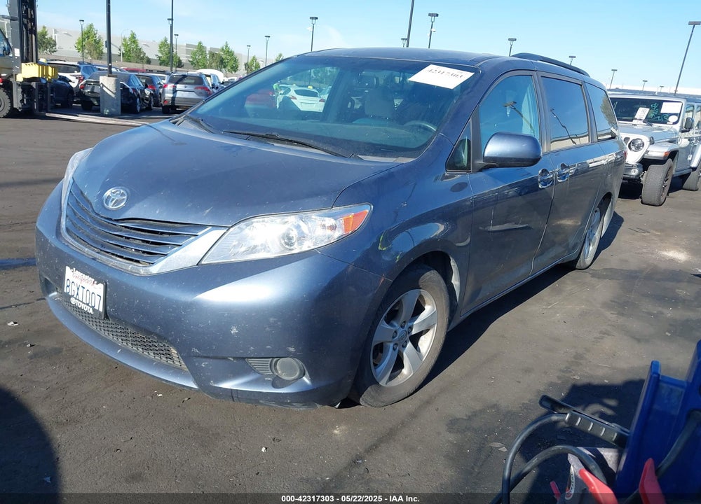 2017 TOYOTA SIENNA LE 8 PASSENGER VIN: 5TDKZ3DCXHS845662