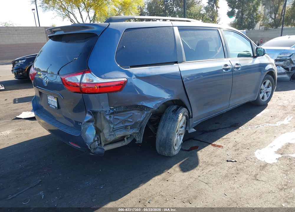 2017 TOYOTA SIENNA LE 8 PASSENGER VIN: 5TDKZ3DCXHS845662