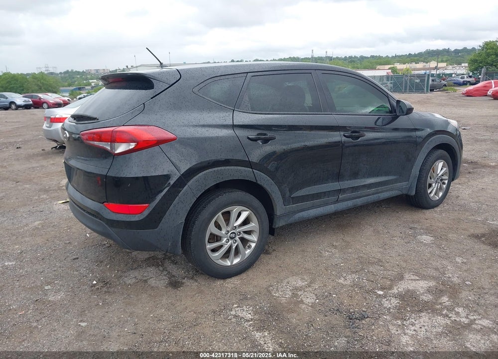 2018 HYUNDAI TUCSON VIN: KM8J23A41JU772319