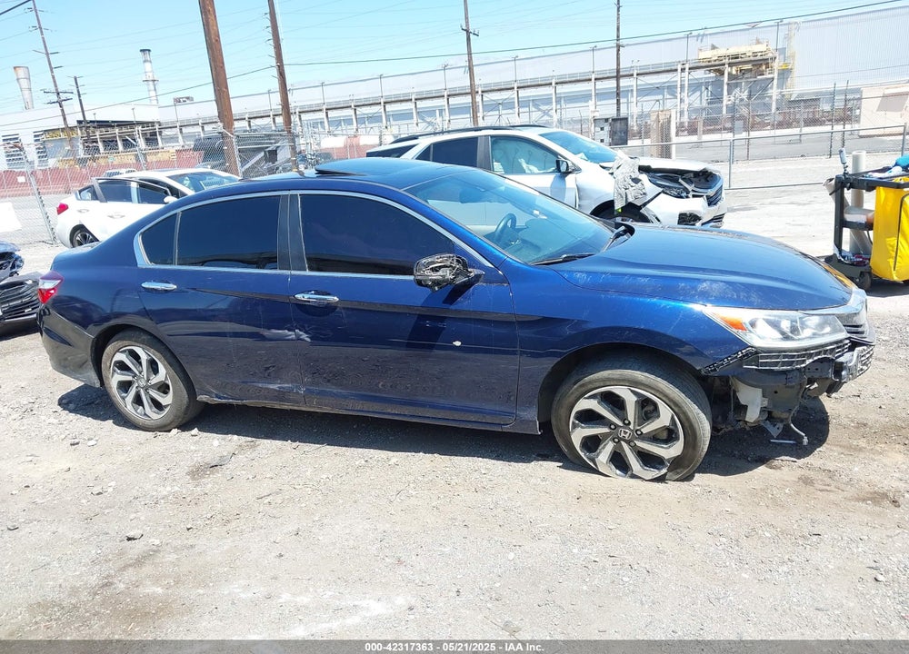 2017 HONDA ACCORD EX-L VIN: 1HGCR2F95HA175758