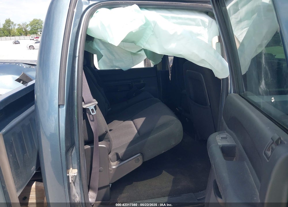 2011 CHEVROLET SILVERADO 1500 VIN: 3GCPKSE35BG372388