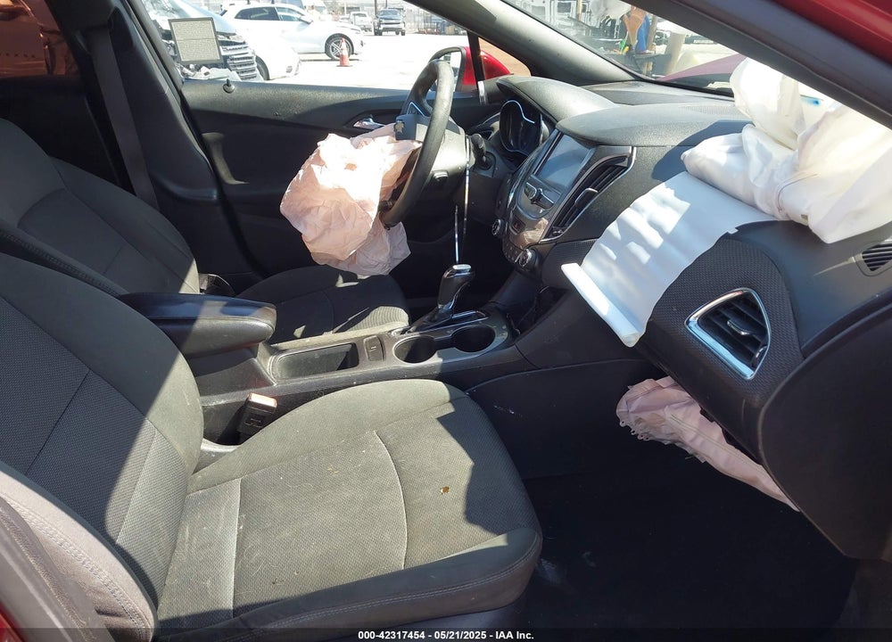 2017 CHEVROLET CRUZE VIN: 1G1BE5SM5H7159017
