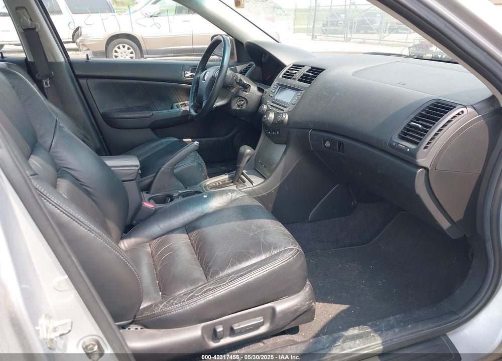 2003 HONDA ACCORD 3.0 EX VIN: 1HGCM665X3A089101
