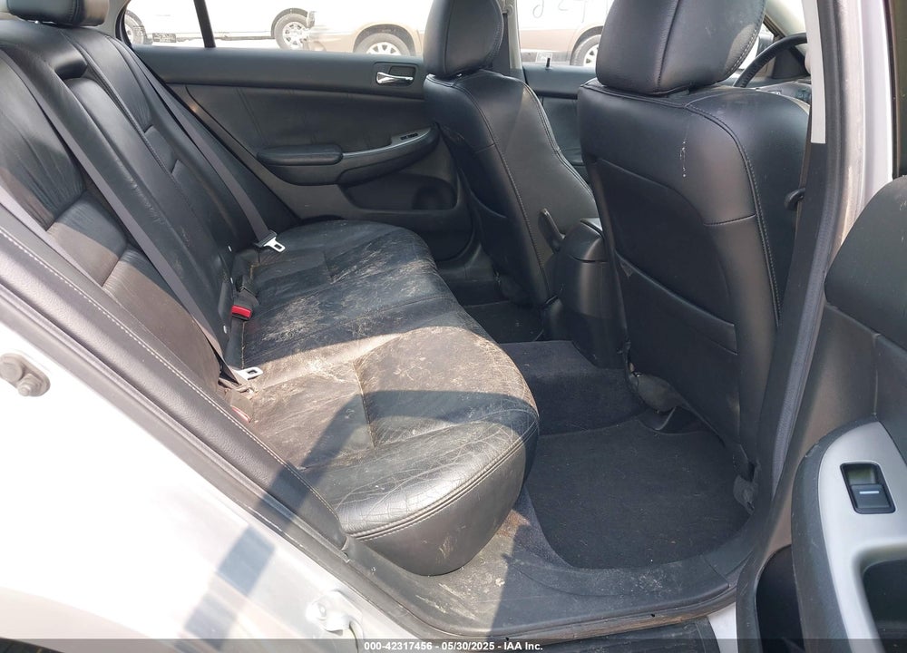 2003 HONDA ACCORD 3.0 EX VIN: 1HGCM665X3A089101