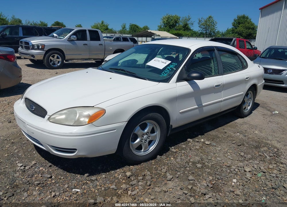 2005 FORD TAURUS SE VIN: 1FAFP53255A135319