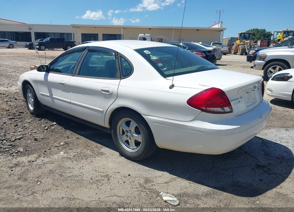 2005 FORD TAURUS SE VIN: 1FAFP53255A135319