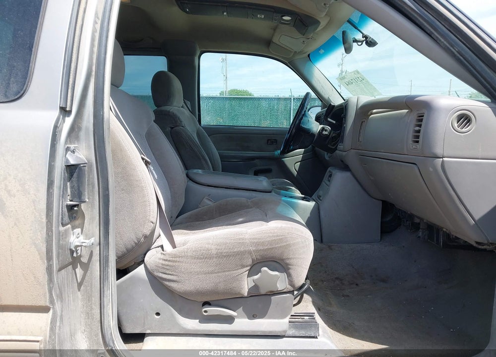 2000 CHEVROLET SILVERADO 1500 LS VIN: 1GCEK19TXYZ251022