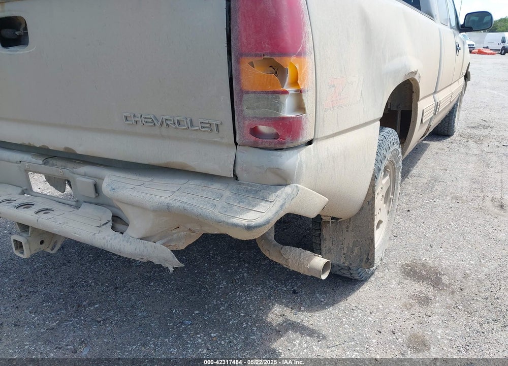 2000 CHEVROLET SILVERADO 1500 LS VIN: 1GCEK19TXYZ251022