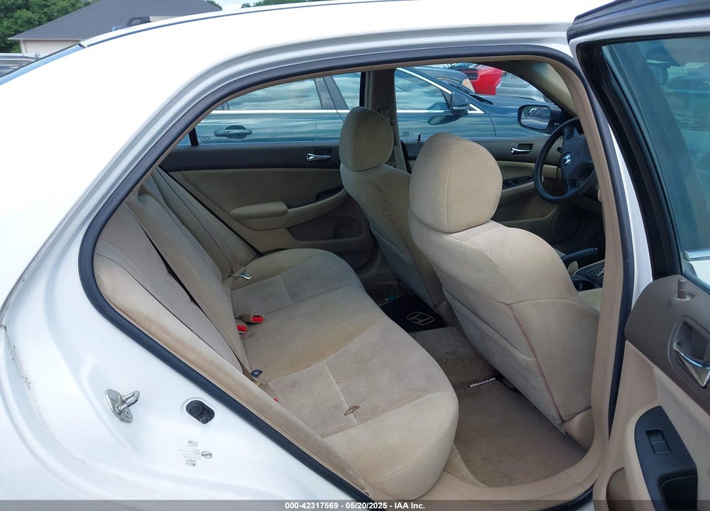 2004 HONDA ACCORD 2.4 LX VIN: 1HGCM56364A108219