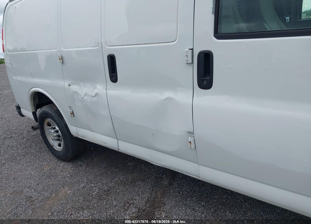 2011 CHEVROLET EXPRESS 2500 WORK VAN VIN: 1GCWGFCA5B1169828