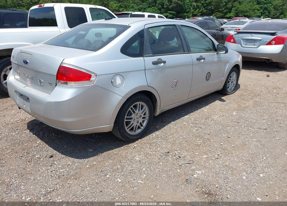 2011 FORD FOCUS SE VIN: 1FAHP3FN6BW141454