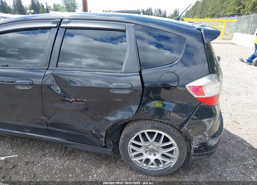 2009 HONDA FIT SPORT VIN: JHMGE88419S052078