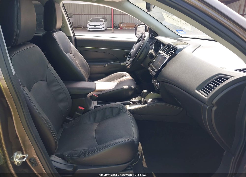 2018 MITSUBISHI OUTLANDER SPORT 2.4 SEL VIN: JA4AP4AW3JZ002388
